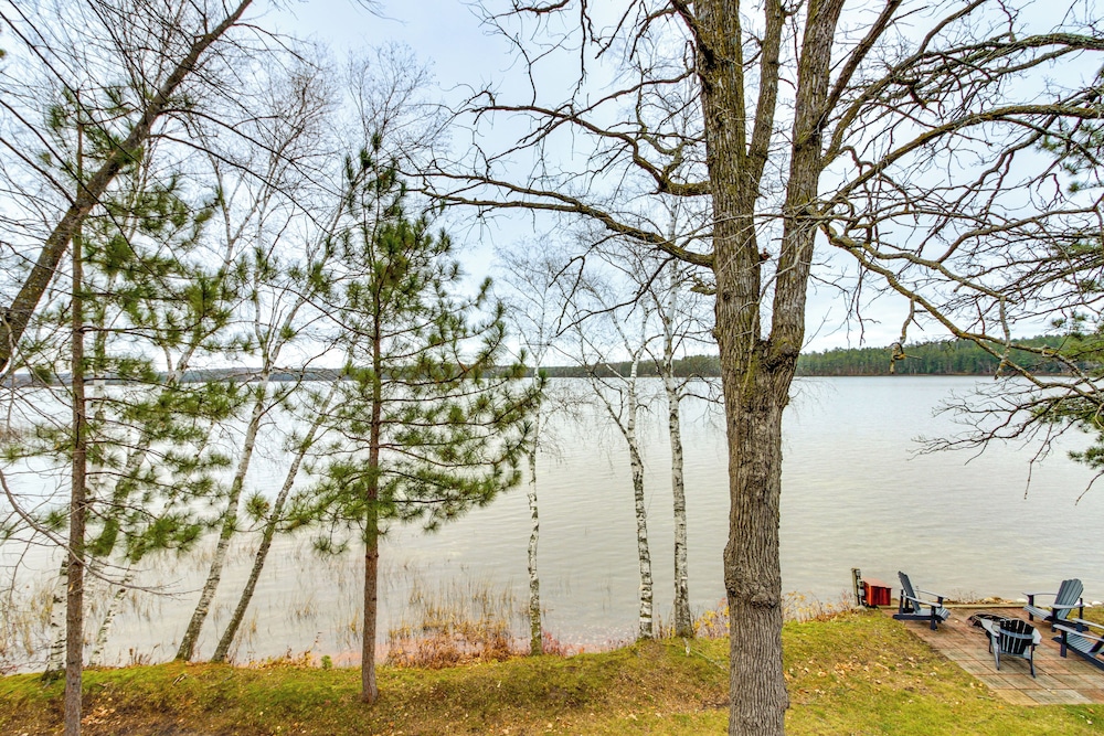 Short Drive to Itasca State Park - Waterfront Home