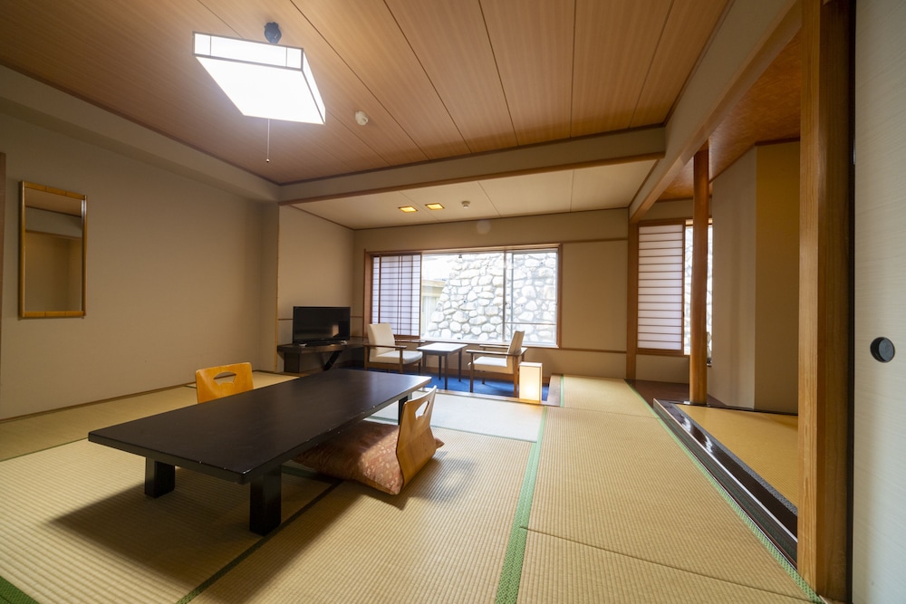 Hotel Miyarikyu