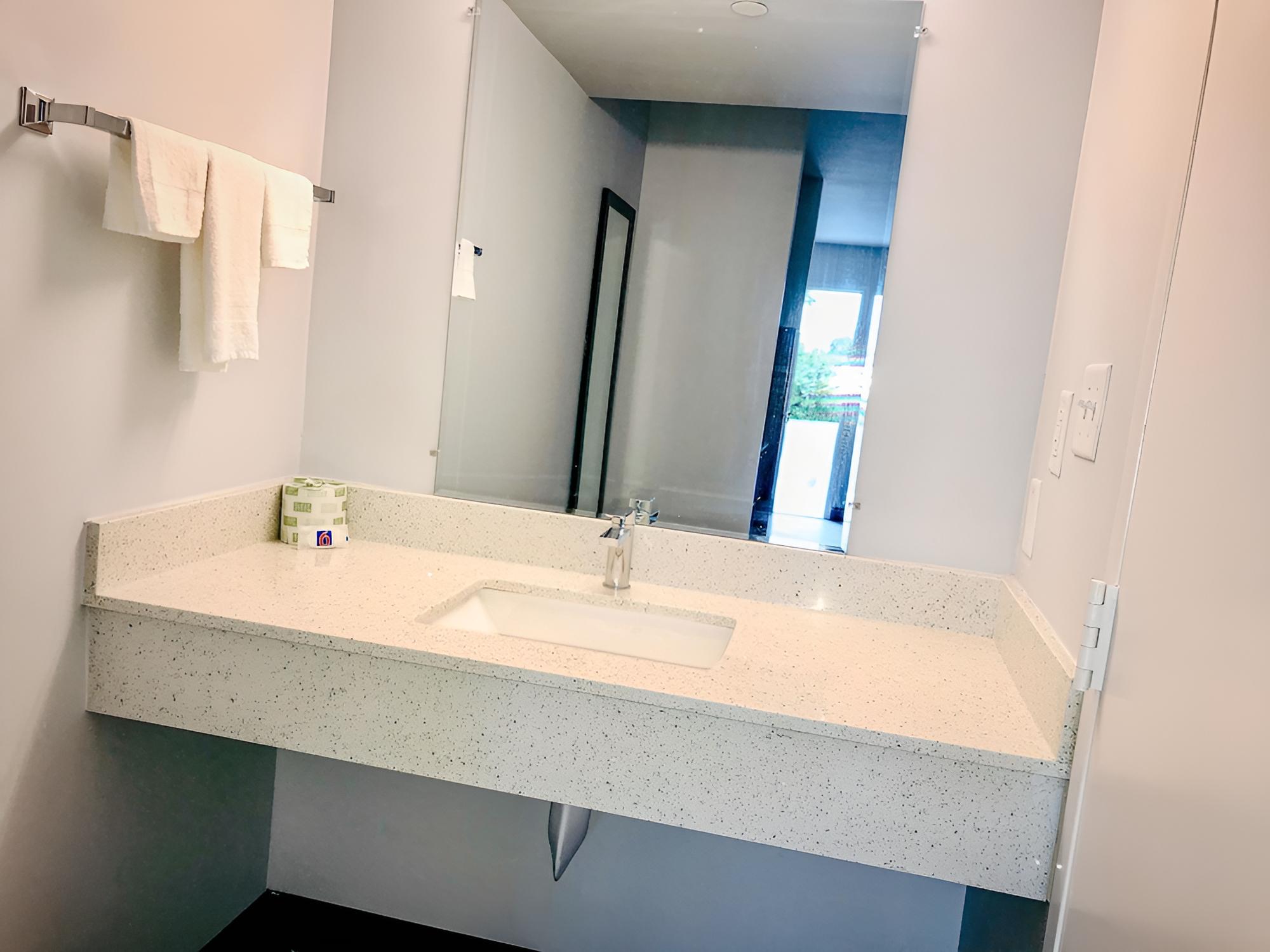 Dublin Vacations - Studio 6 Dublin, GA - Property Image 8