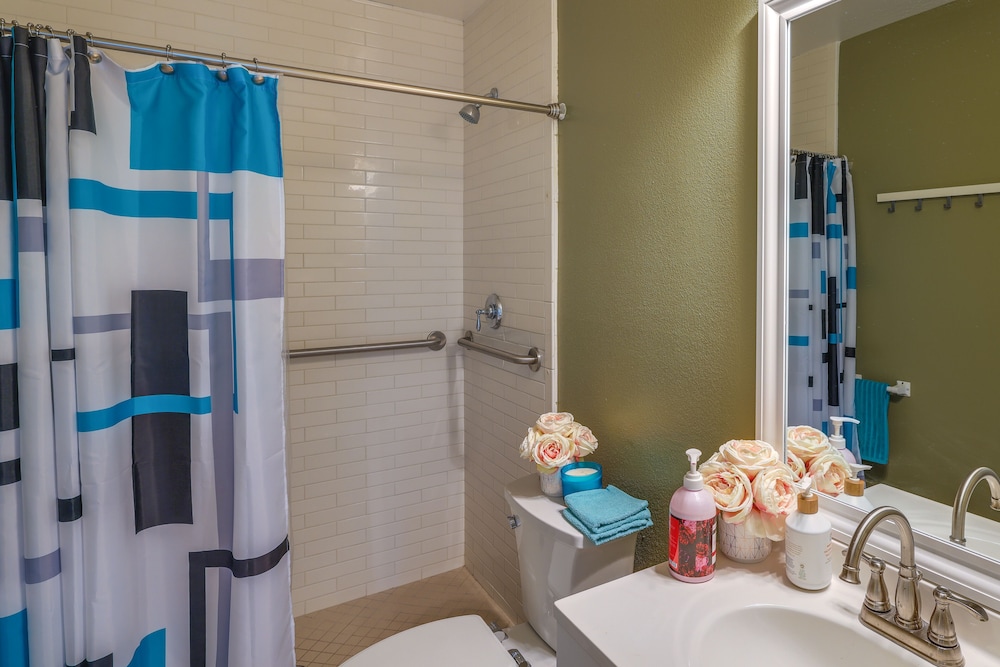 Scottsdale Condo w/ Community Pool Access! - Property Image 10