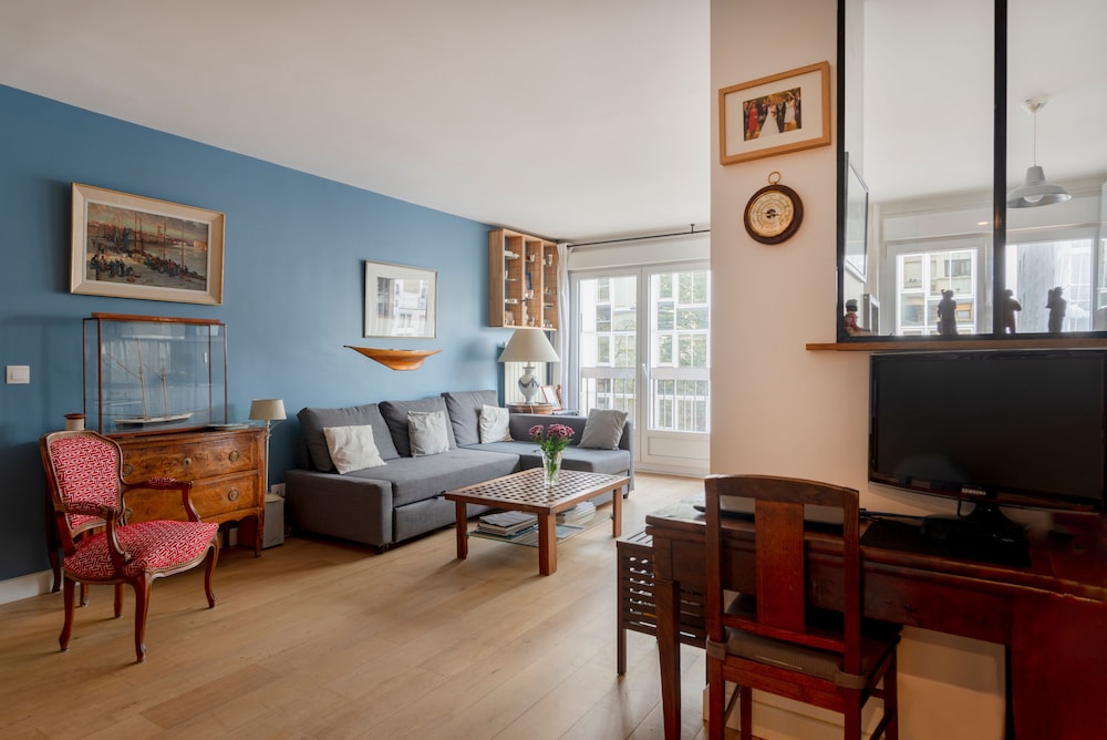 Eiffel Tower Elegant Residence en Paris — hotel room