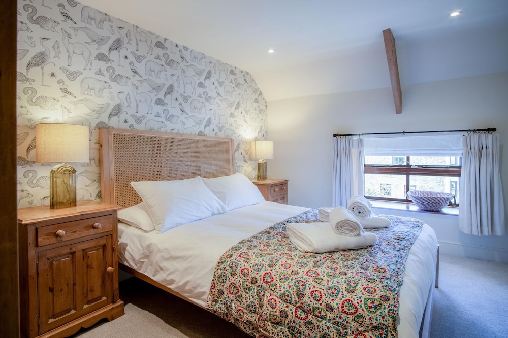 Fern Cottage - 2 Bedroom Cottage - St Florence