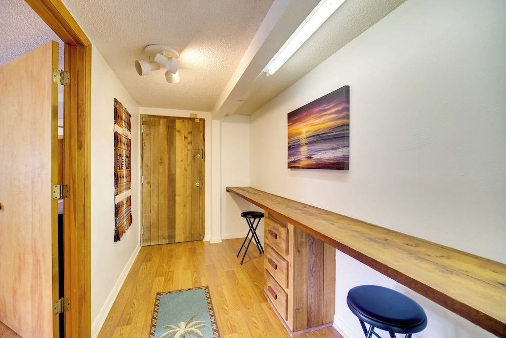 Next to Turtle Preserve: Oceanside Florida Retreat