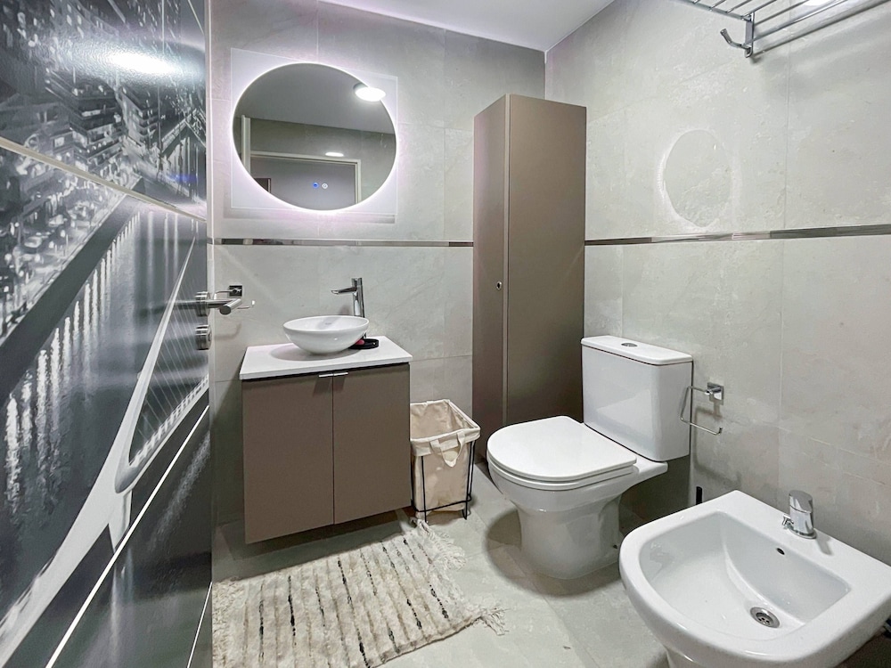 Ayres Suites Moreno