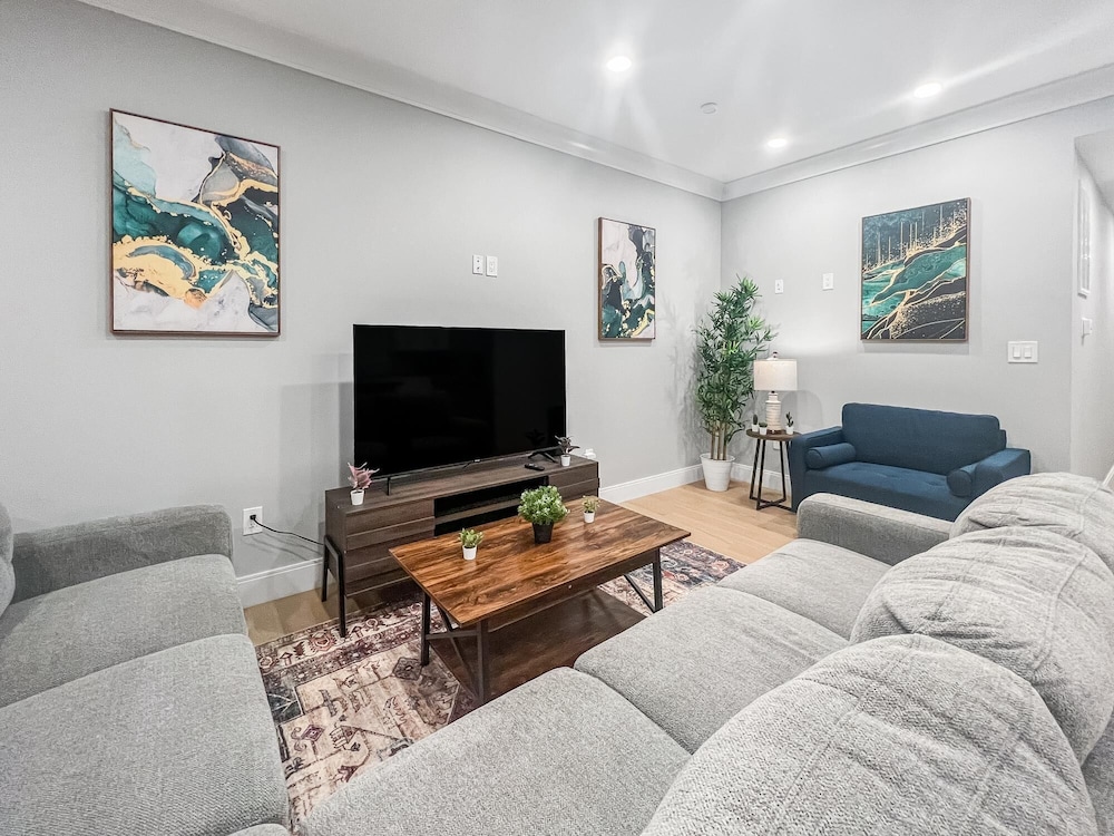 Boston Vacations - Luxury 2BD 2BA Near Logan Airport and T Station - Property Image 1