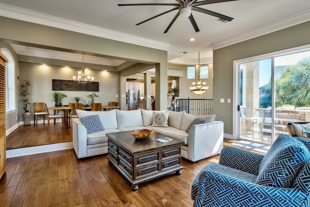 Shore to Please 4 Bedroom Holiday Home by Five Star Properties