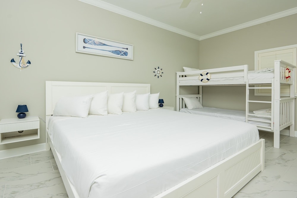 Phoenix Gulf Shores Ii 1902 3 Bedroom Condo