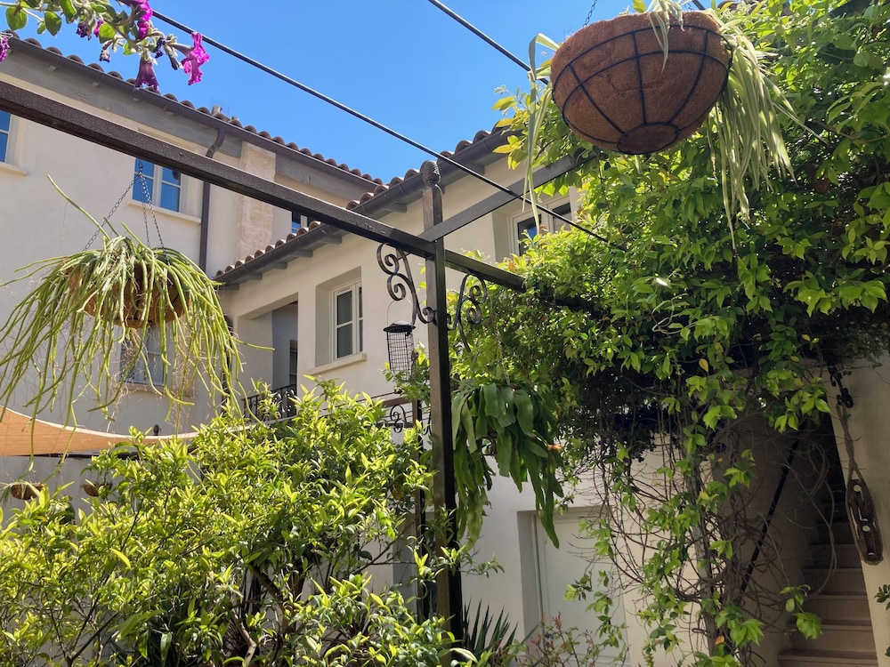 La Maison des Augustins B&B, Spa et Fitness