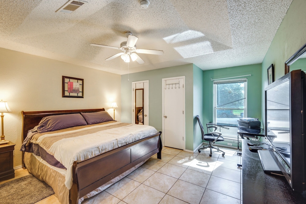Walk to At&t Stadium: Game Day Home Base w/ Patio!