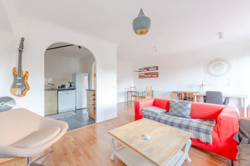 Serene 1 Bedroom Flat Near Canary Wharf