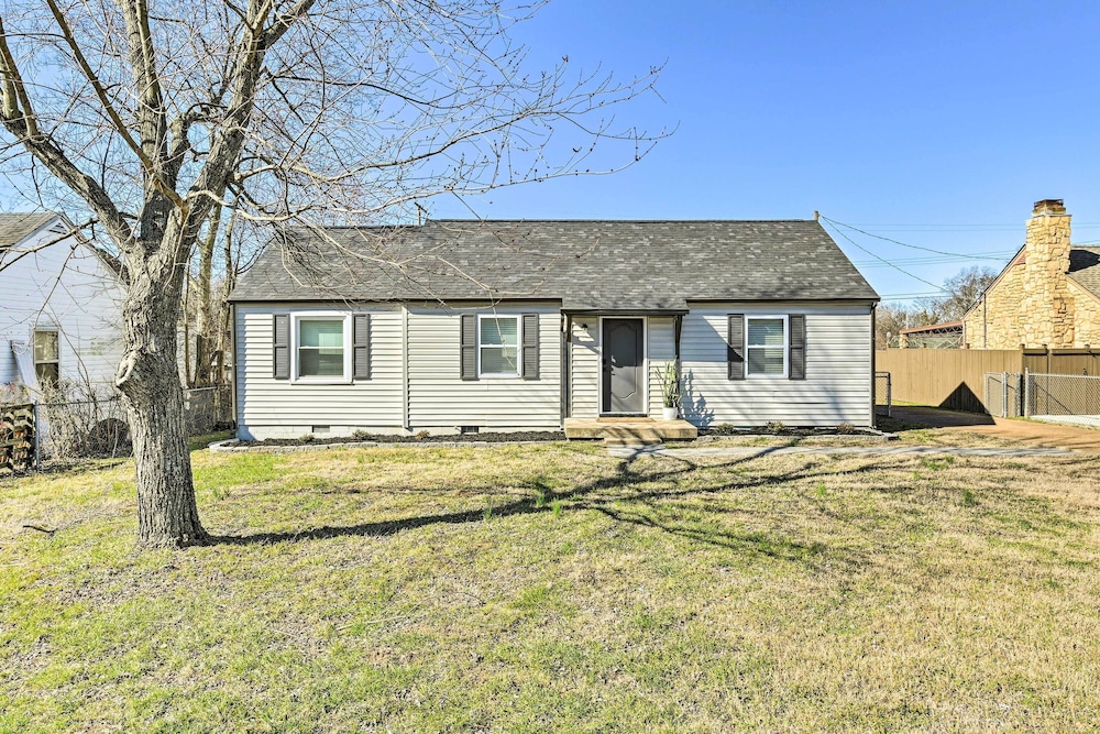 Nashville Home Rental ~ 7 Mi to Downtown! view 2