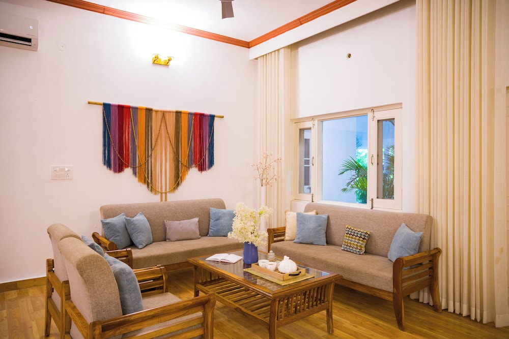 Raha Farms Pet friendly Resort ELIVAAS