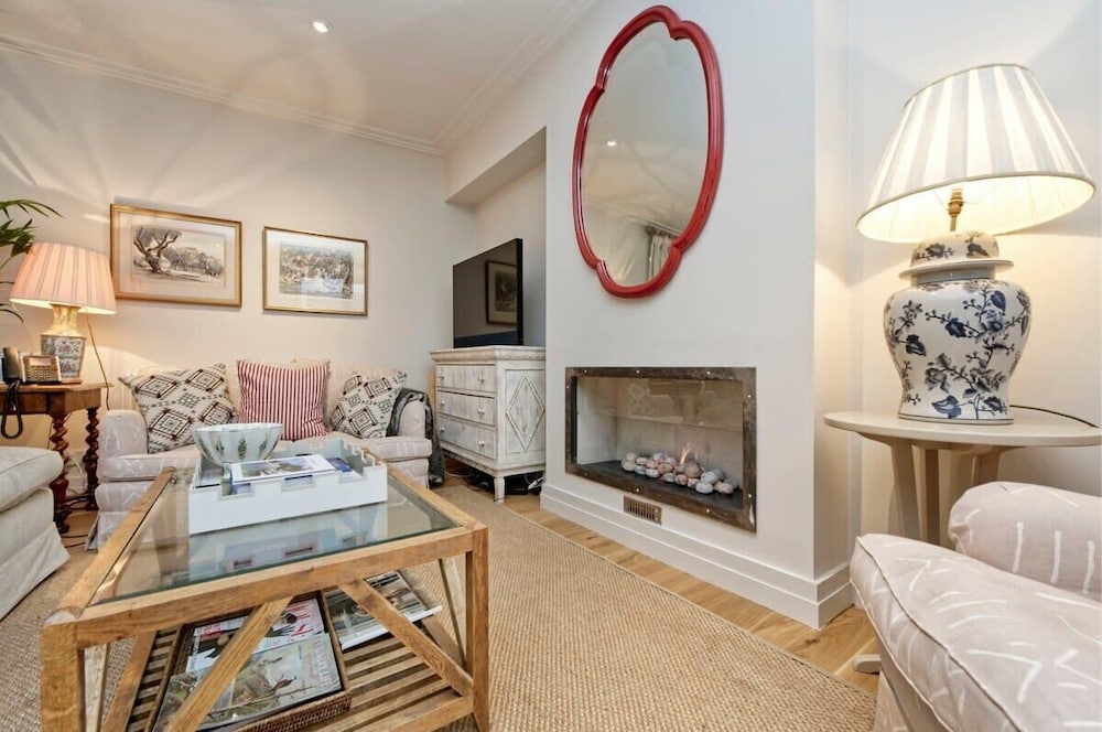Gorgeous 4-bed House Near Museums & Hyde Park