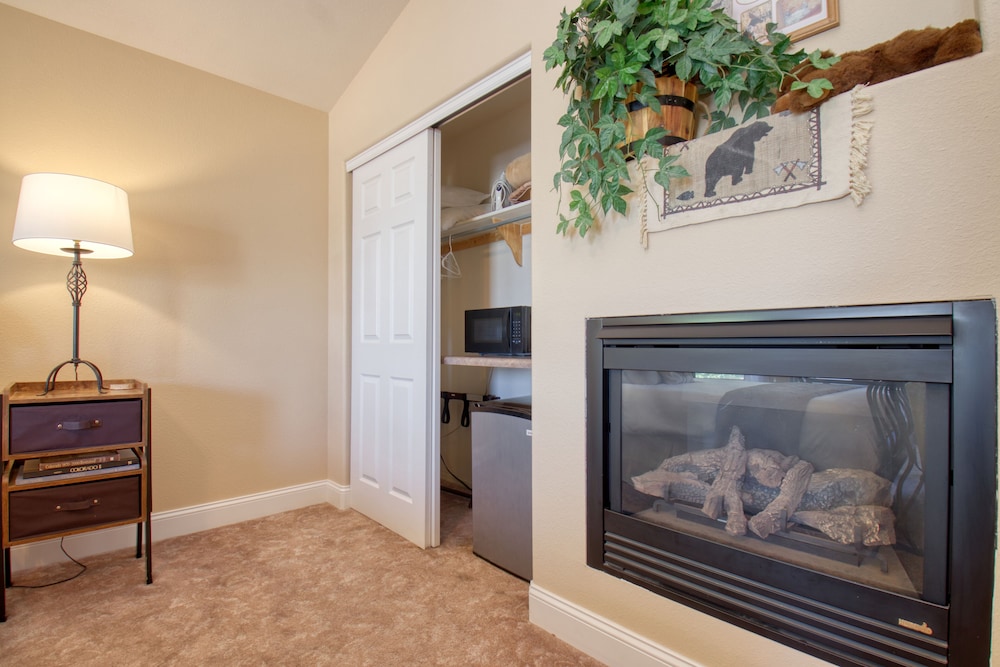 Castle Creek B&B