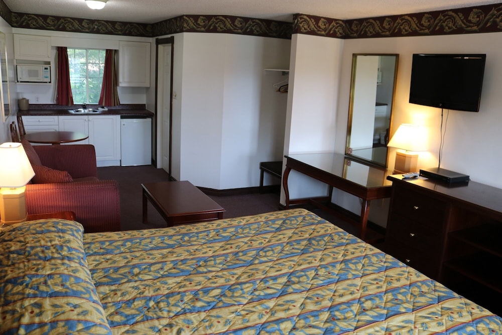 Fenelon Inn