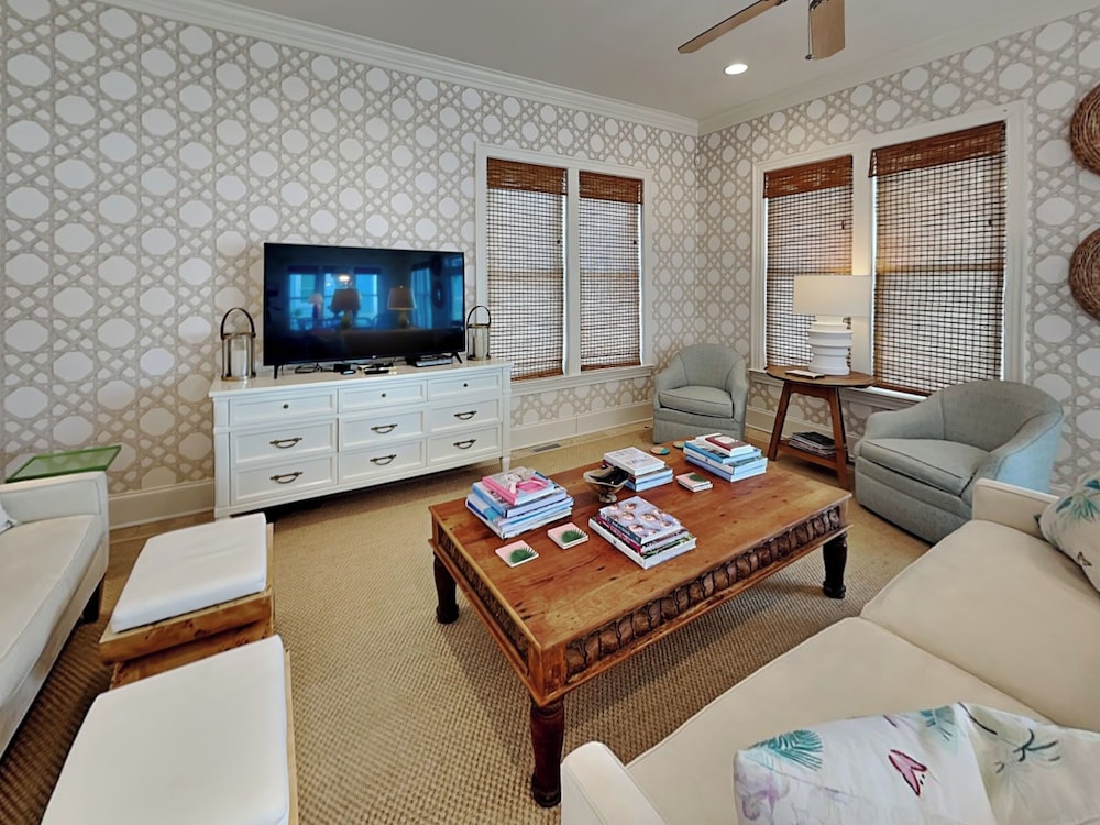 Oceans 111 by Topsail Realty