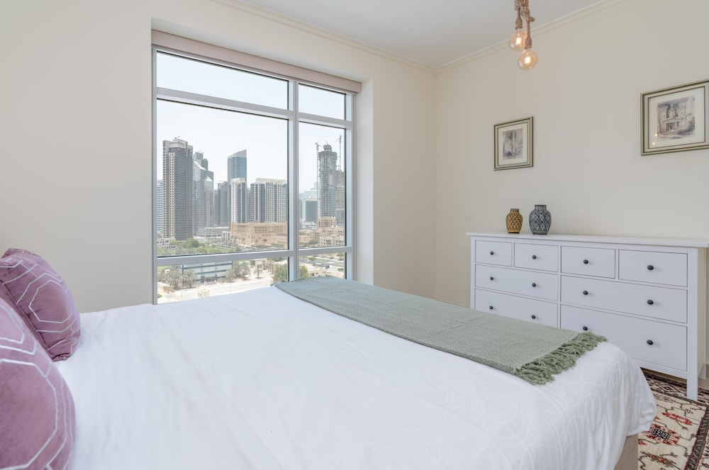Lux BnB 2BD Amazing Burj View
