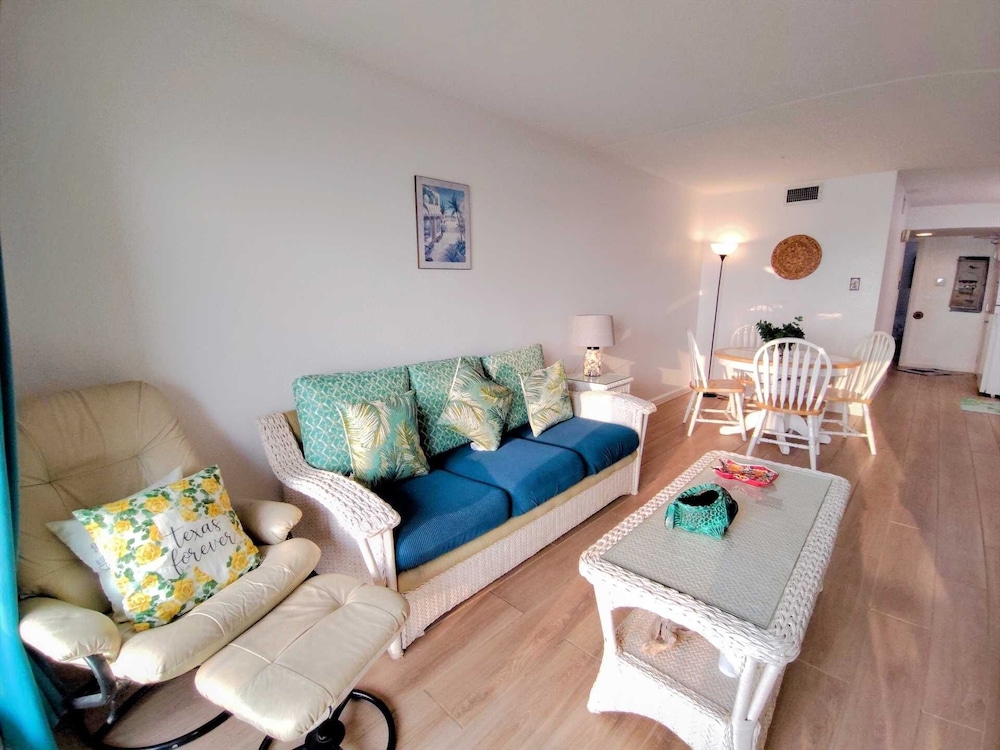 Florence I 305 Minium 1 Bedroom Condo by RedAwning