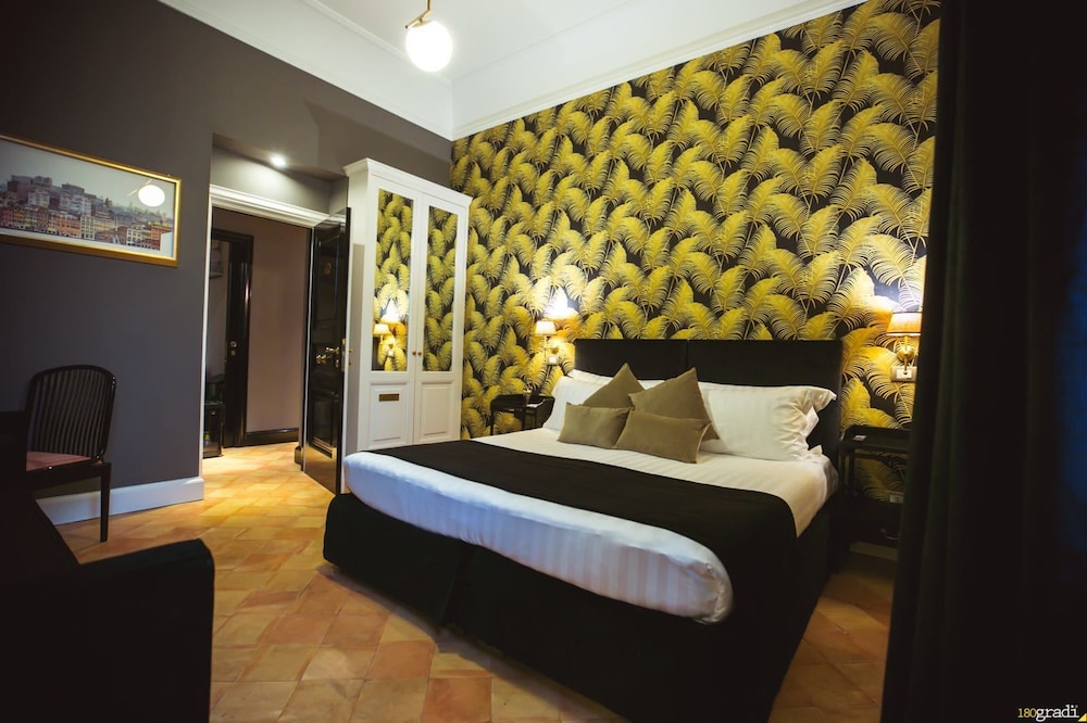 Parrasio Hotel