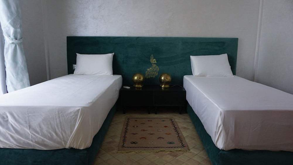 Saphir Paon - Luxury Villa in the Middle of a Farm