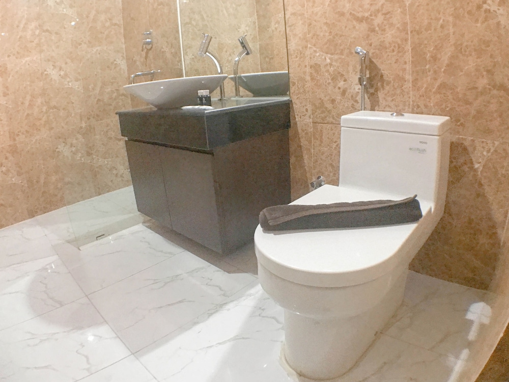 Pleasant And Calm 2Br At Grand Sungkono Lagoon Apartment