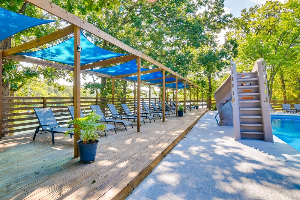 Vibrant Kimberling City Hideaway w/ Private Deck! view 3