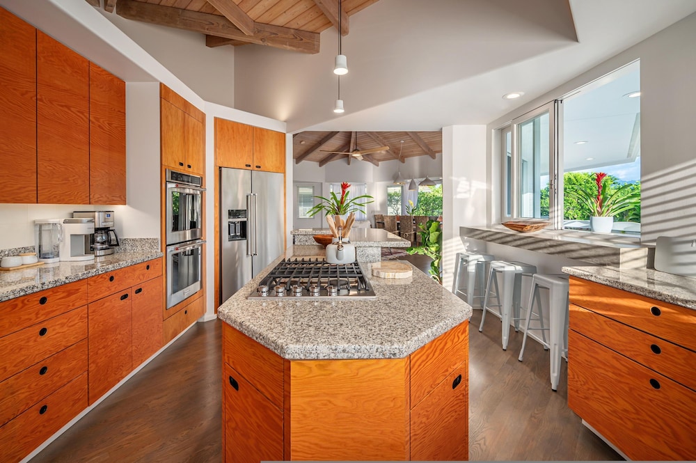 Hanalei Vista Estate