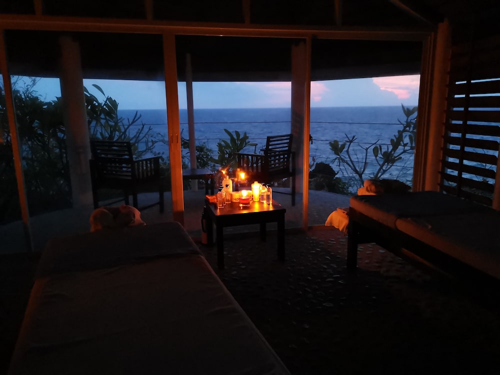 Kawayan Holiday Resort