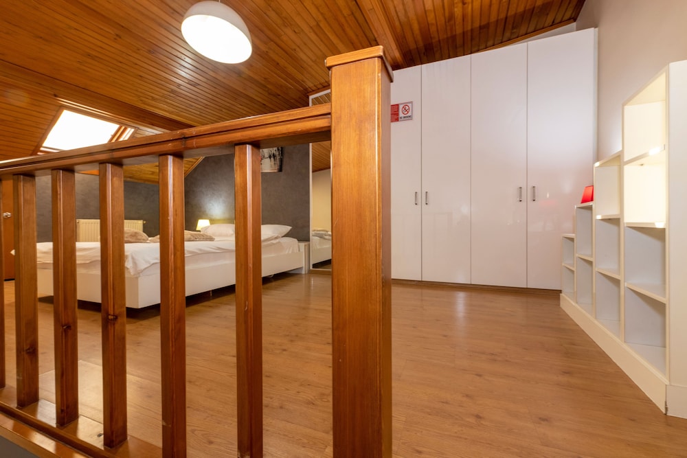 Opera House Otel - Image 37