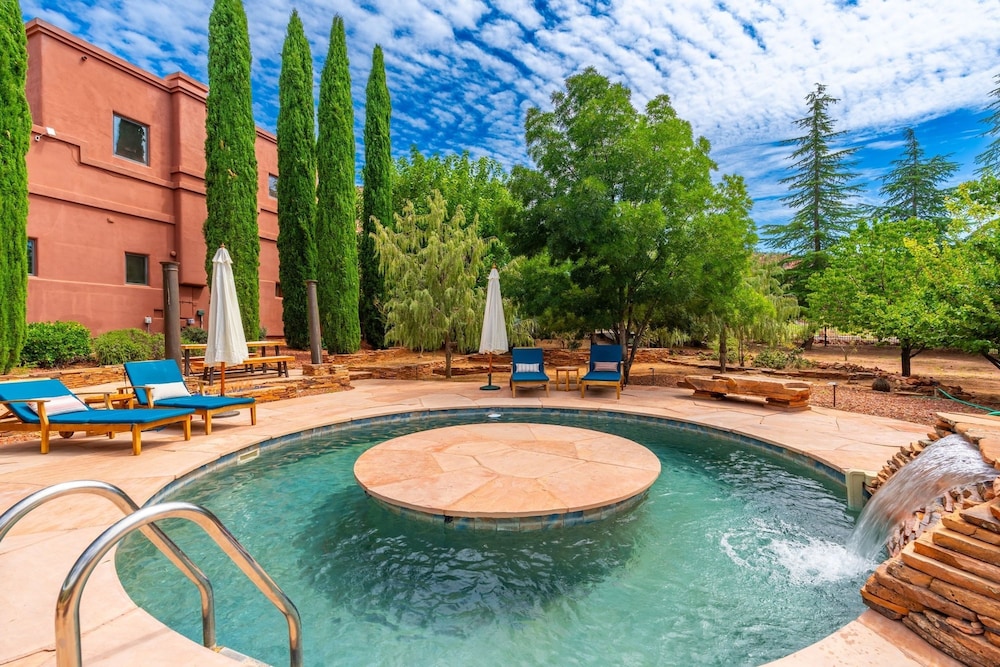 Mystic Sunset by Avantstay Thunder Mountain View Pool Driving Range Casita