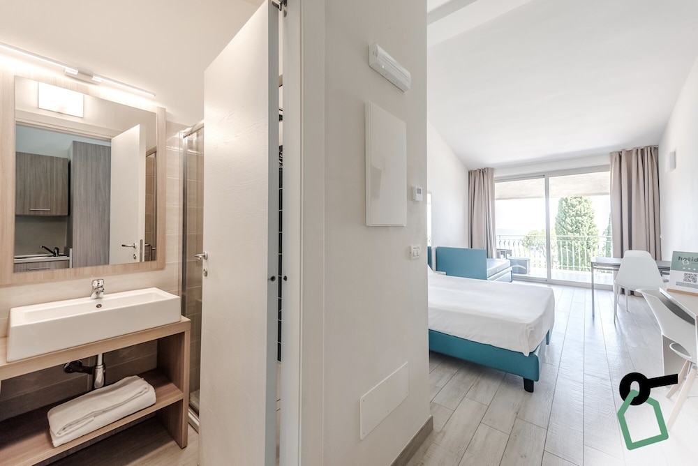 HOTIDAY Apartments Desenzano