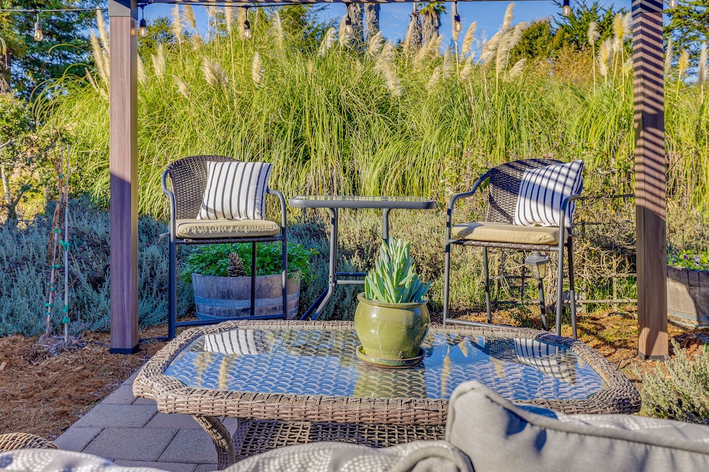 Petaluma Vacations - Charming Petaluma Cottage w/ Grill Near Wineries - Property Image 6