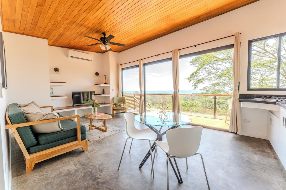 Sea View Paradise Retreat by Sea N' Rent