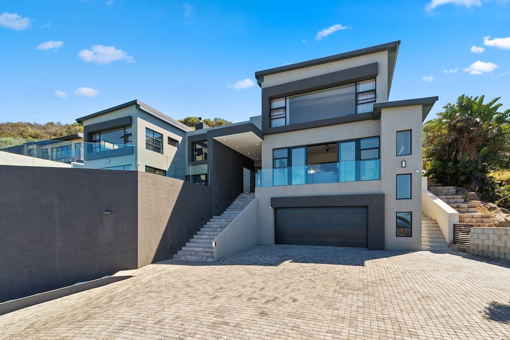 31 Flamink Crescent Ave