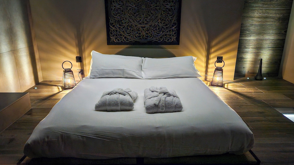 Agarthi Suites