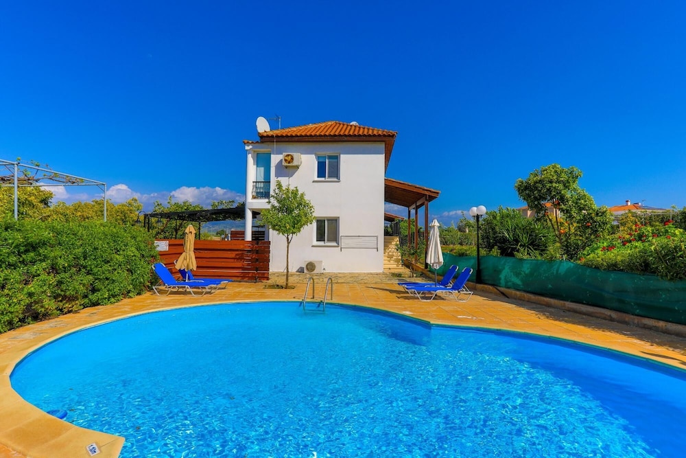 Villa Arsinoe Finiki view 2