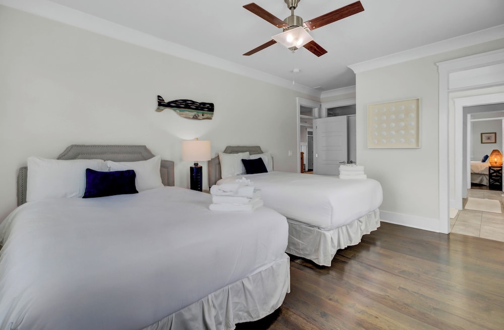 Blue Heron Manor by Avantstay Ocean View + Saltwater Pool view 4