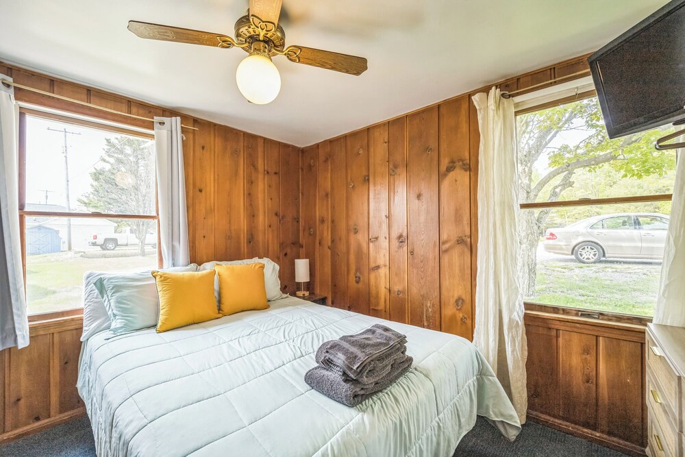 Barefoot Beach Resort