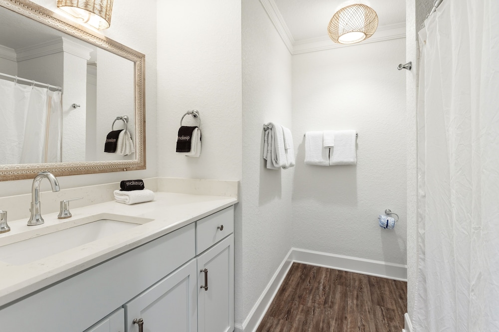 Shoreline Garden 16 3 Bedroom Townhouse