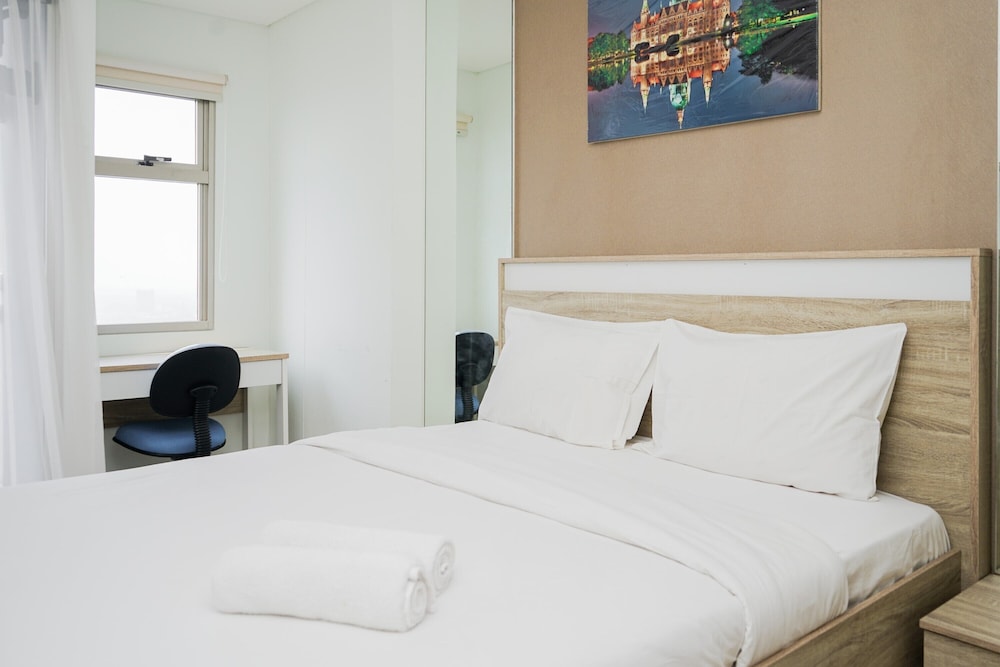 Cozy and Nice Studio Apartment at Springwood Residence