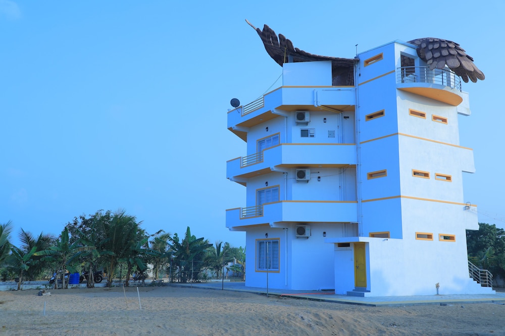 Ulo Octagon view 4