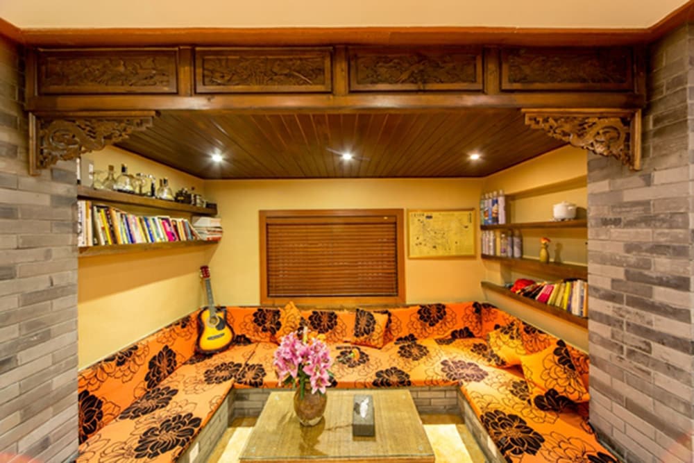 He Mu Ju Inn Zhongyi Branch