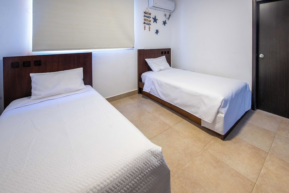 SUIT BRISAMAR SANTA MARIANITA BeachManta