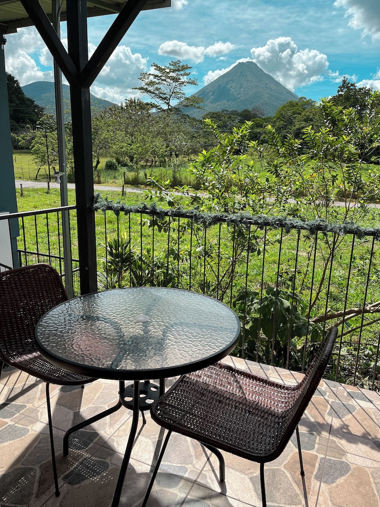 La Fortuna Living Room