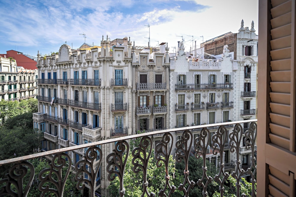 Habitat Apartments Barcelona Balconies