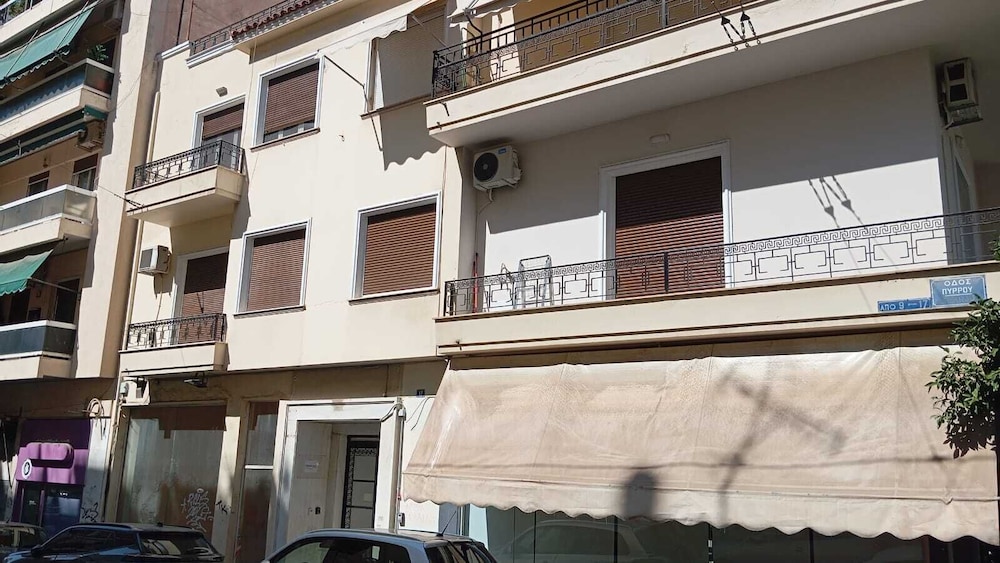 Spark 2-Bedroom Apartment in Athens