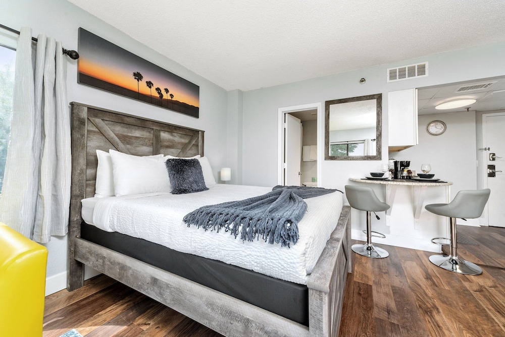 The Enclave Hotel and Suites