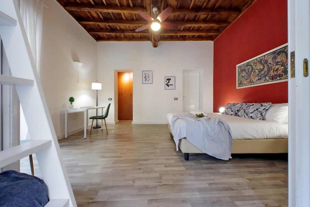 Luxury Navona Apartment