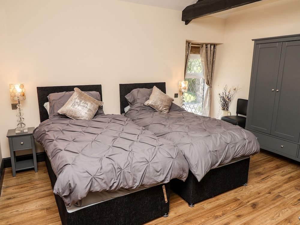 Moor Farm Cottage