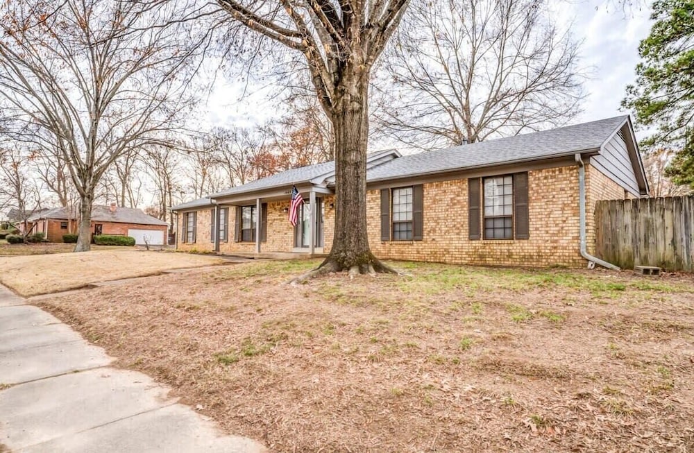 Hardwood Guesthouse